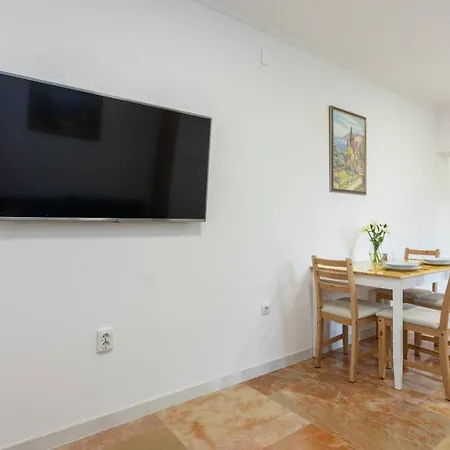 Maestral Апартаменты